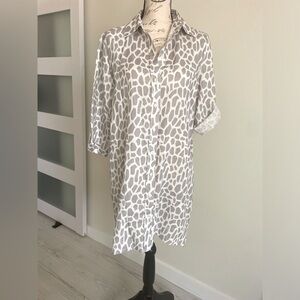 💎 Pure Amici Giraffe Print Button Down ShirtDress EUC 🥰 SZ medium